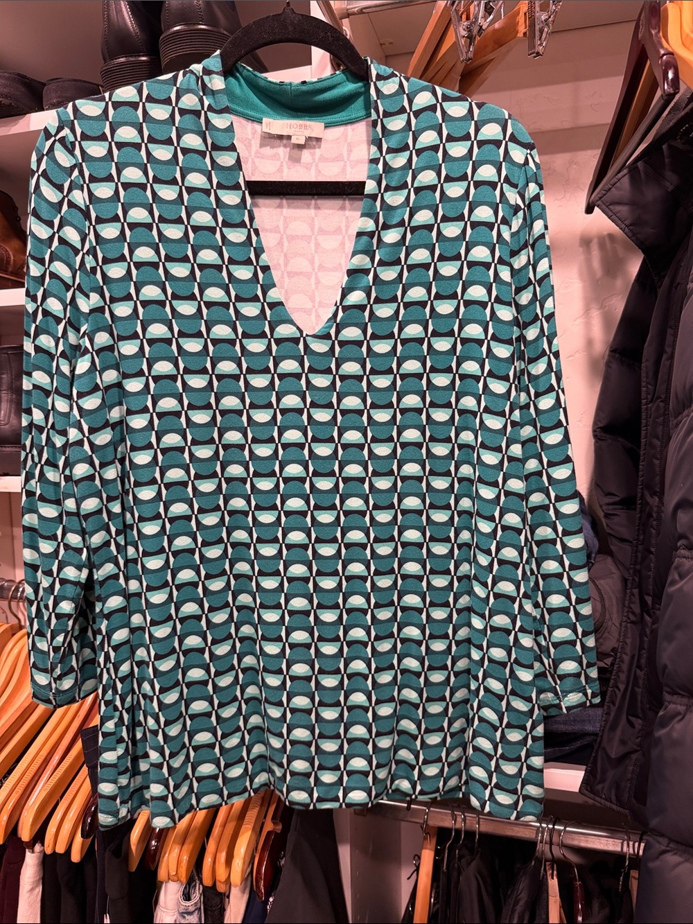 Hobbs London “Aimee” V-Neck Black/Green Top, Size XL